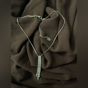 Elegant Claire’s Silver Necklace with Crystal Accents🥰☺️